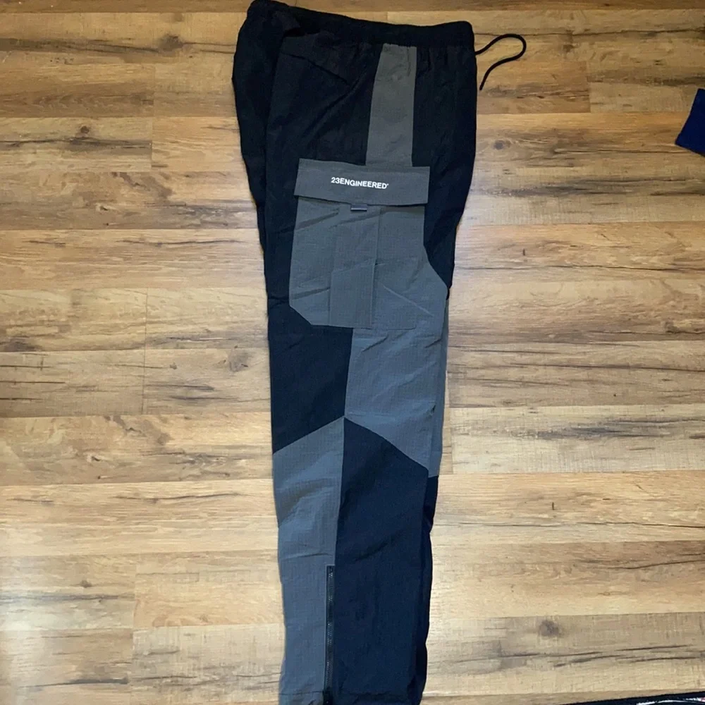 Jordan windbreaker cargo pants